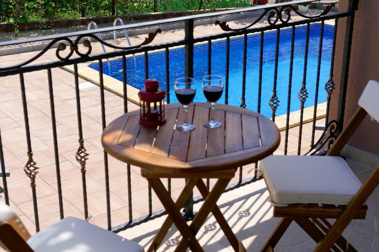מאלינסקה Villa Nerium מראה חיצוני תמונה